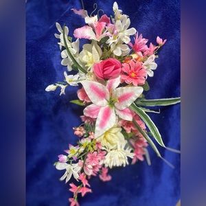 Floral Arrangement, great for Mothers Day, or graveyard , or home decor